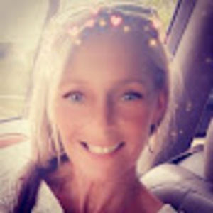 Meet your Posher, Stacy